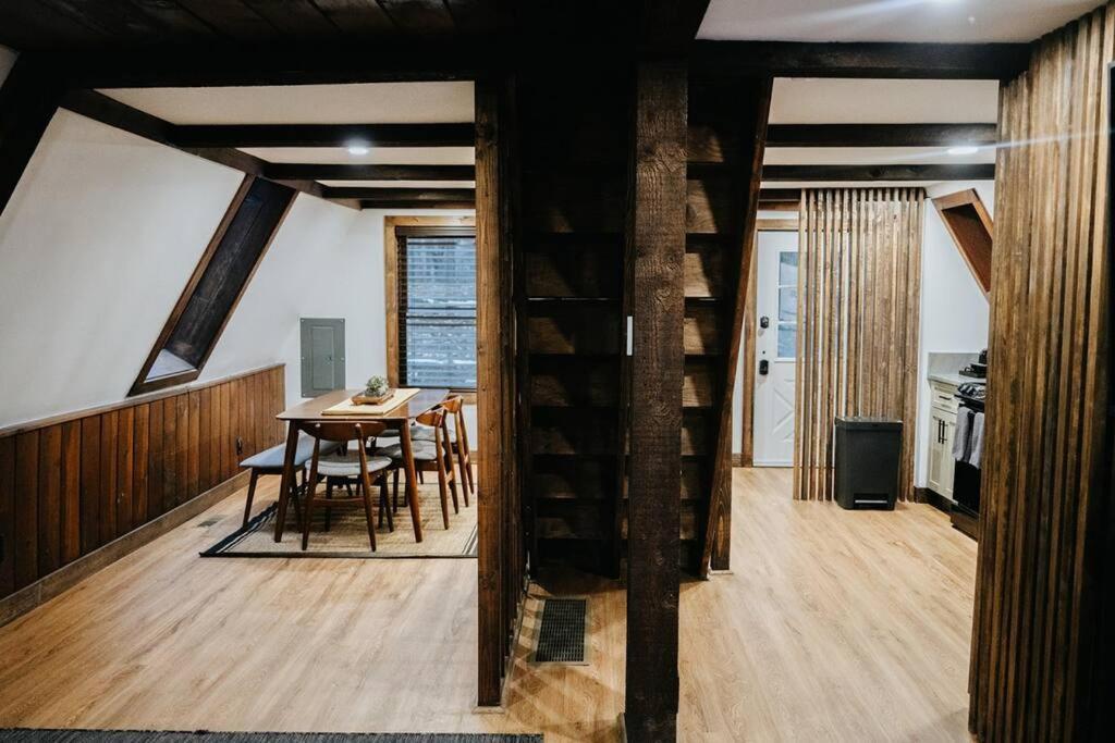 Villa New! Cozy & Modern A-Frame In The Woods W/Hot Tub Tamworth Esterno foto