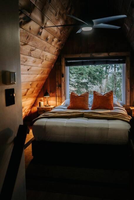 Villa New! Cozy & Modern A-Frame In The Woods W/Hot Tub Tamworth Esterno foto